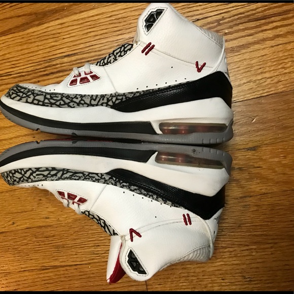 Jordan sneakers - Picture 1 of 4